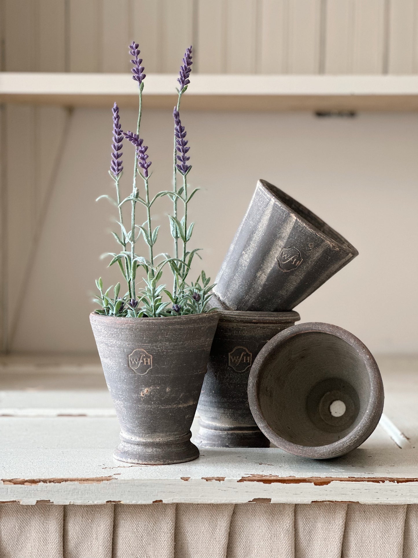 Handmade Wakefield Midi Pots in Gray