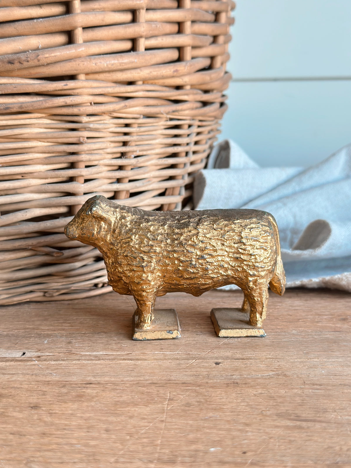 Vintage Cow Trophy Topper