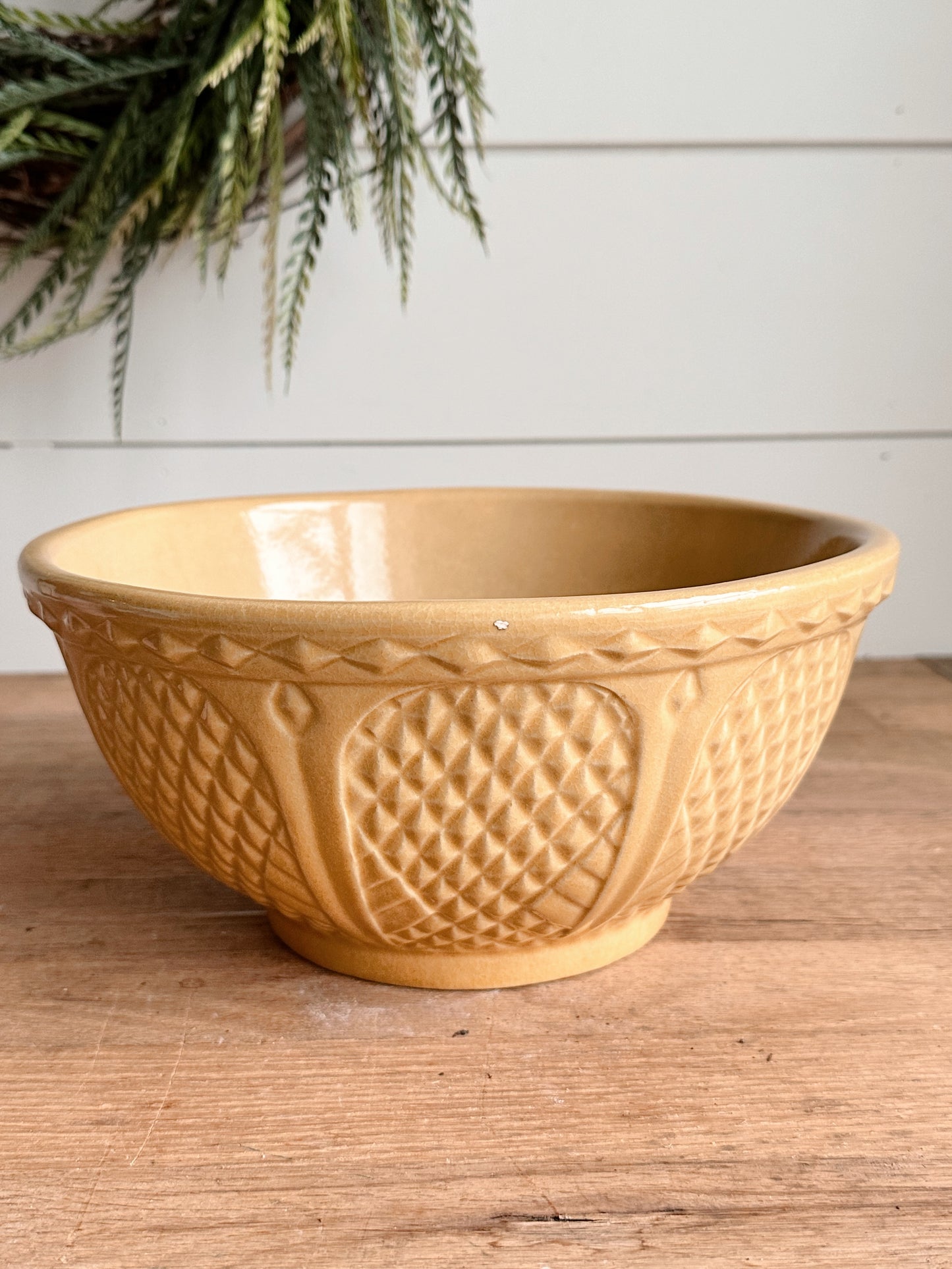Beautiful Vintage Roseville Bowl
