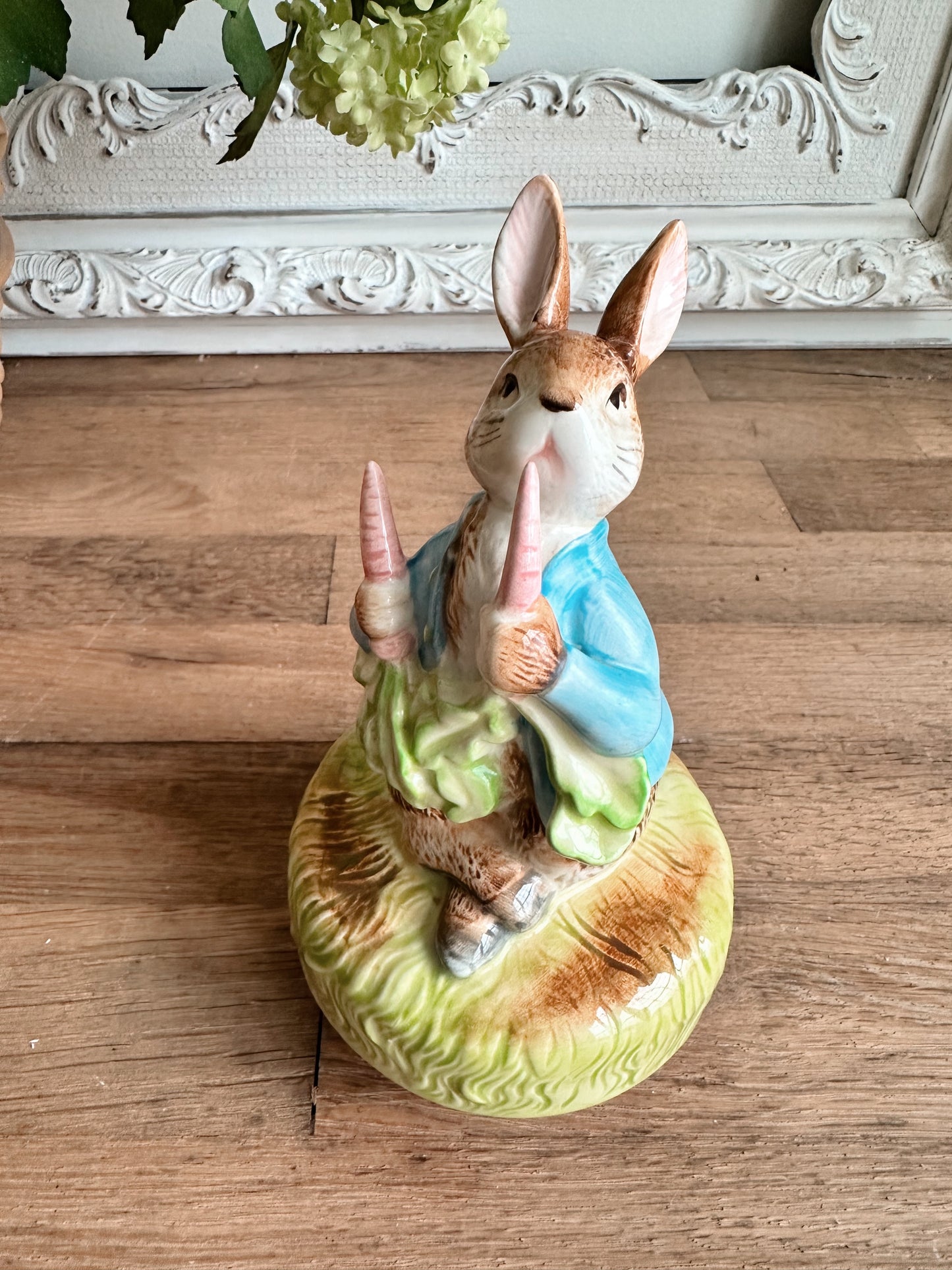 Musical Schmid Vintage Beatrix Potter Peter Rabbit