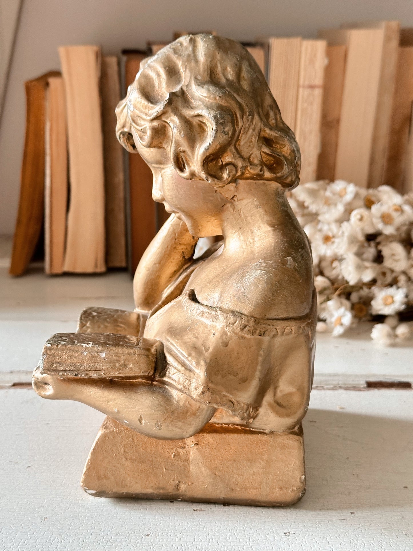 Vintage Plaster Statue (Lecture)