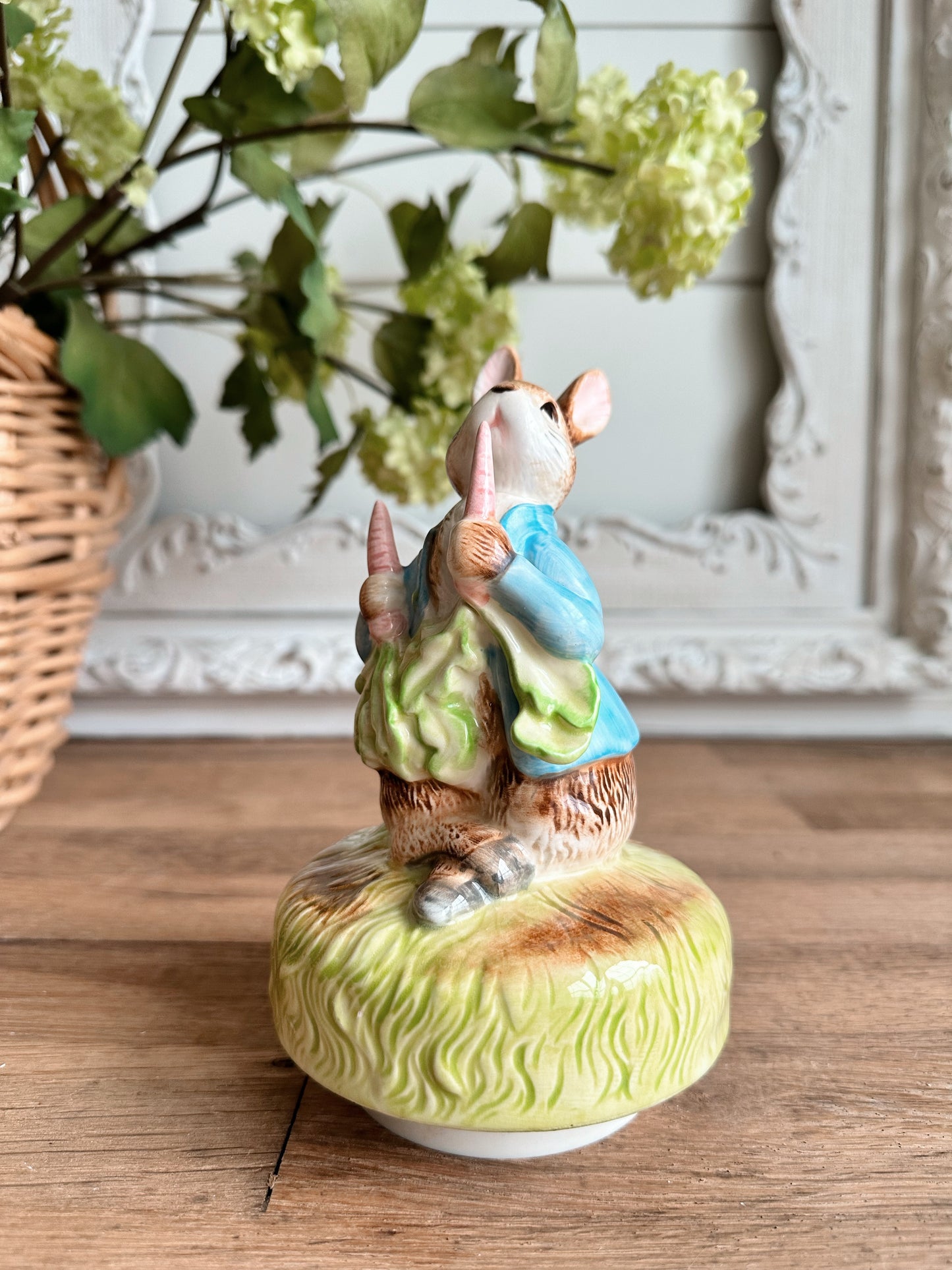 Musical Schmid Vintage Beatrix Potter Peter Rabbit