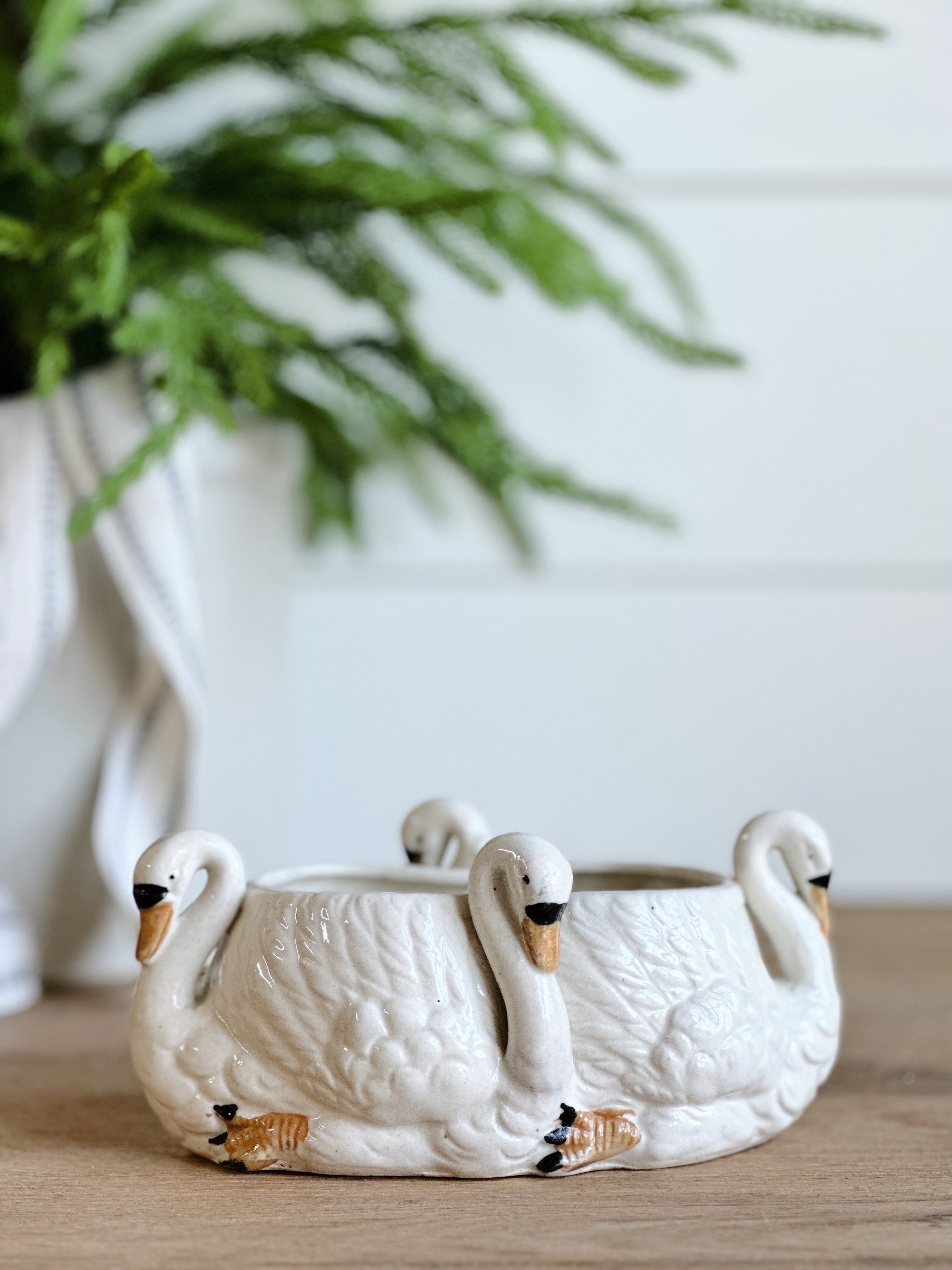 You Choose the Scent - Swan Vintage Vessel Candle
