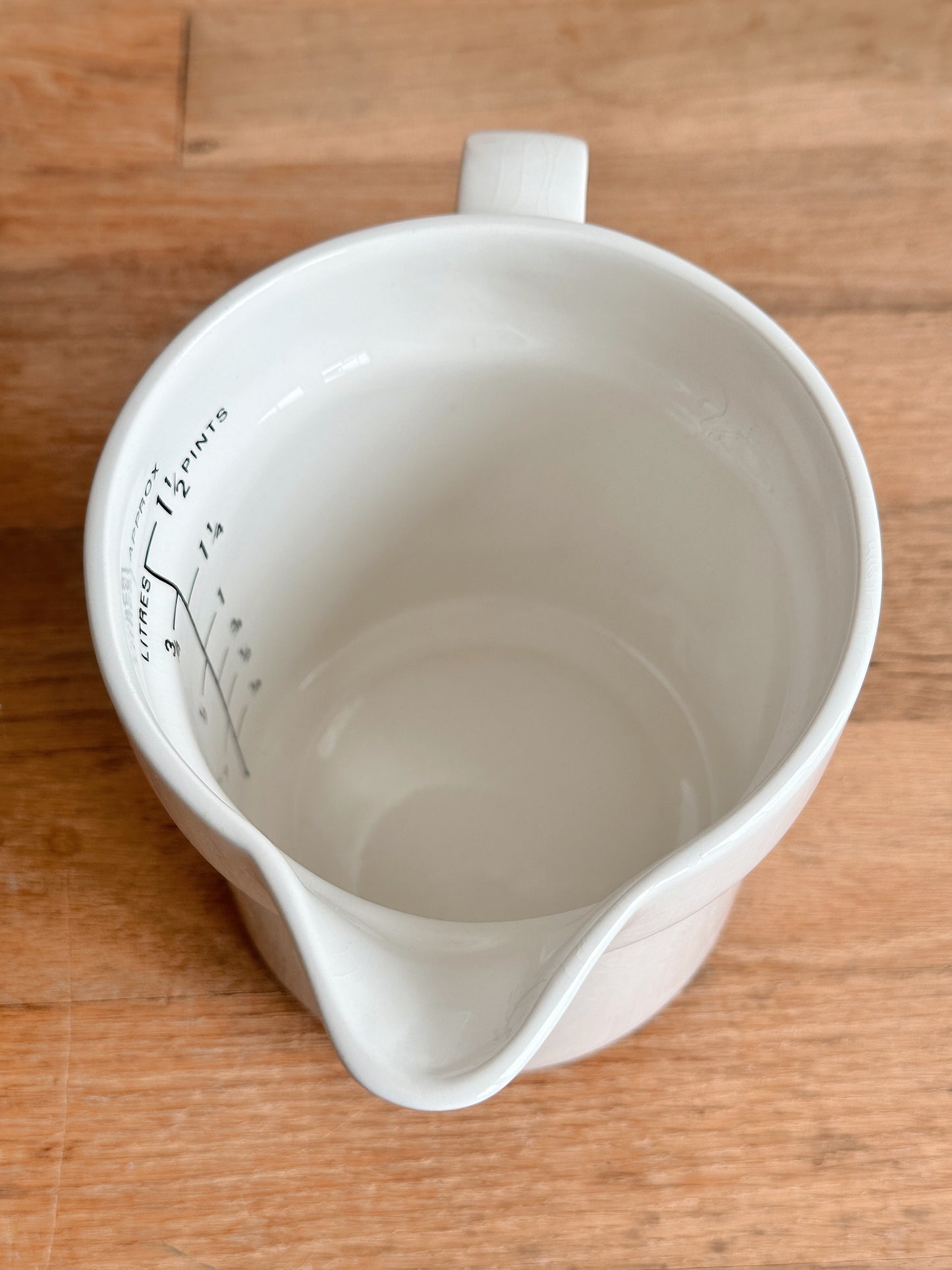 Vintage English Liquid Measuring Cup