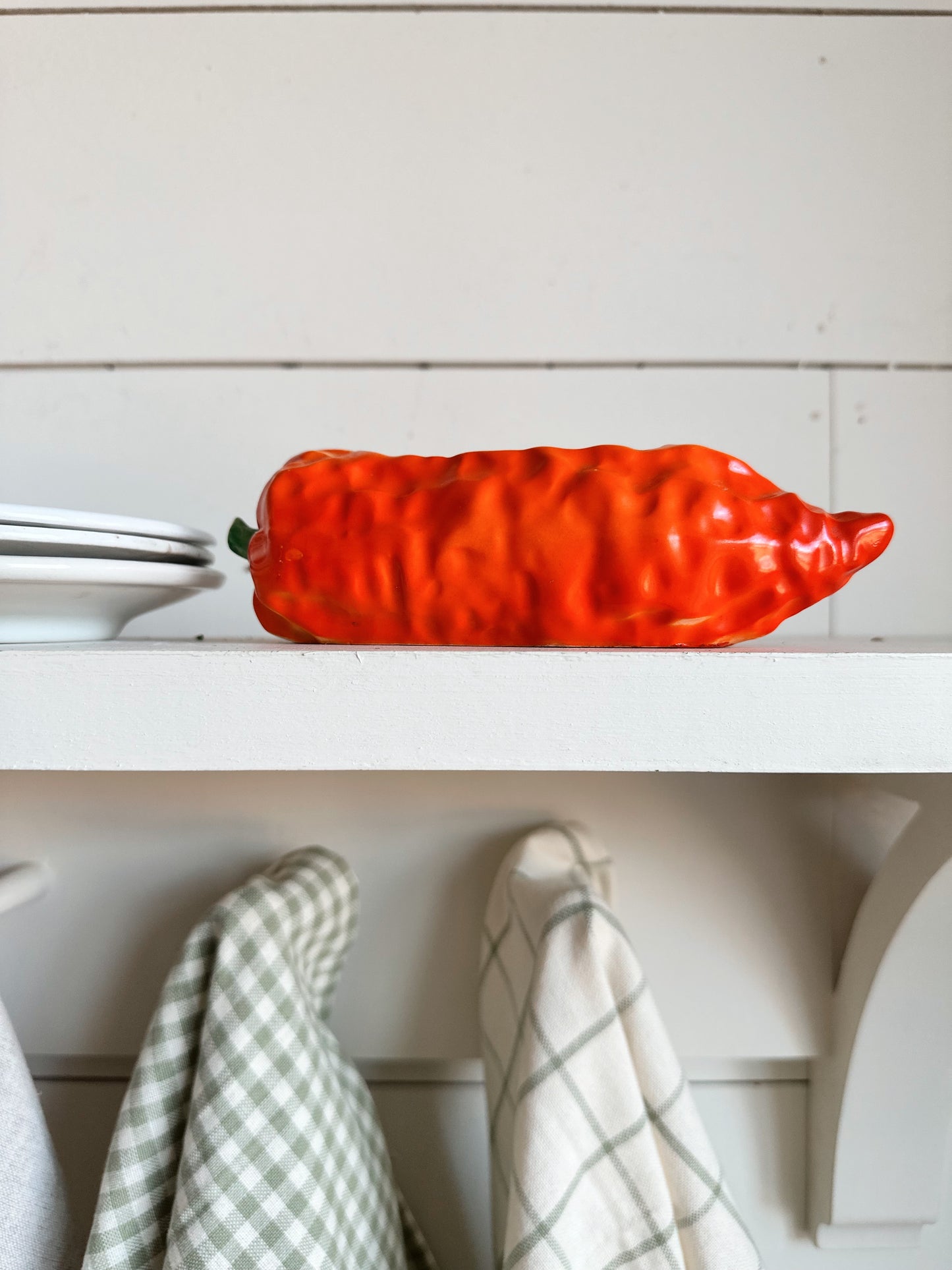 Vintage Carrot/Pepper Planter