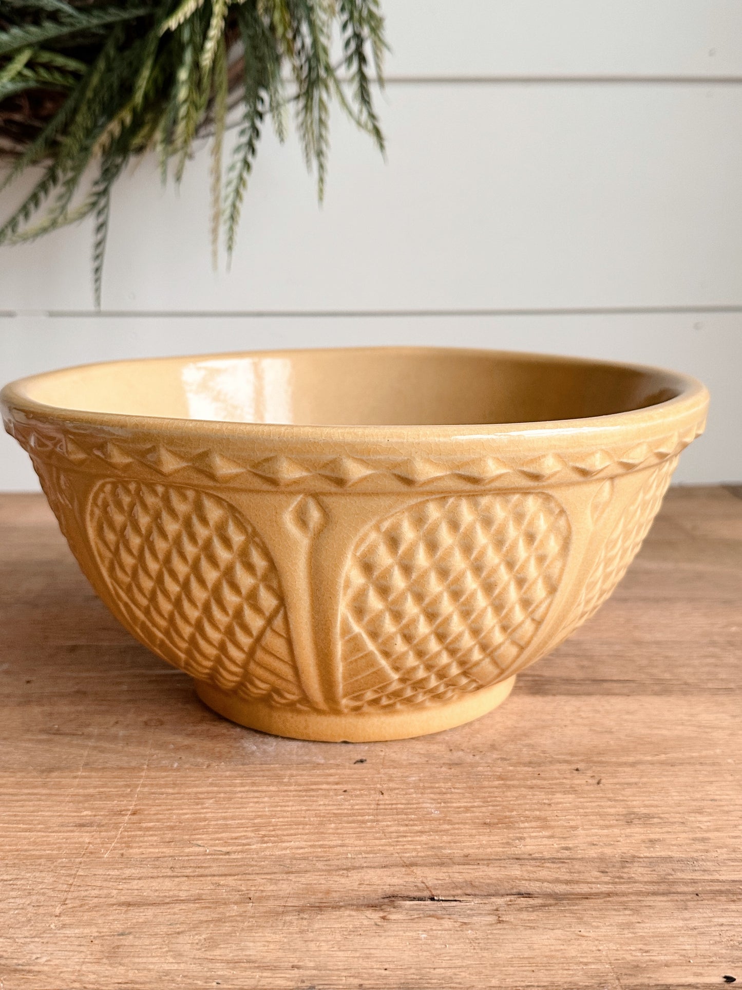 Beautiful Vintage Roseville Bowl