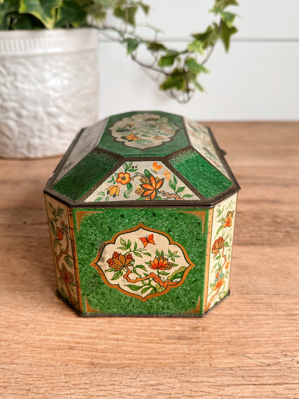 Vintage English Cookie Tin