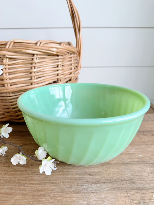 Vintage Fire King Jadeite Swirl Bowl