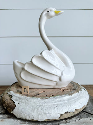 Pretty Vintage Swan Planter