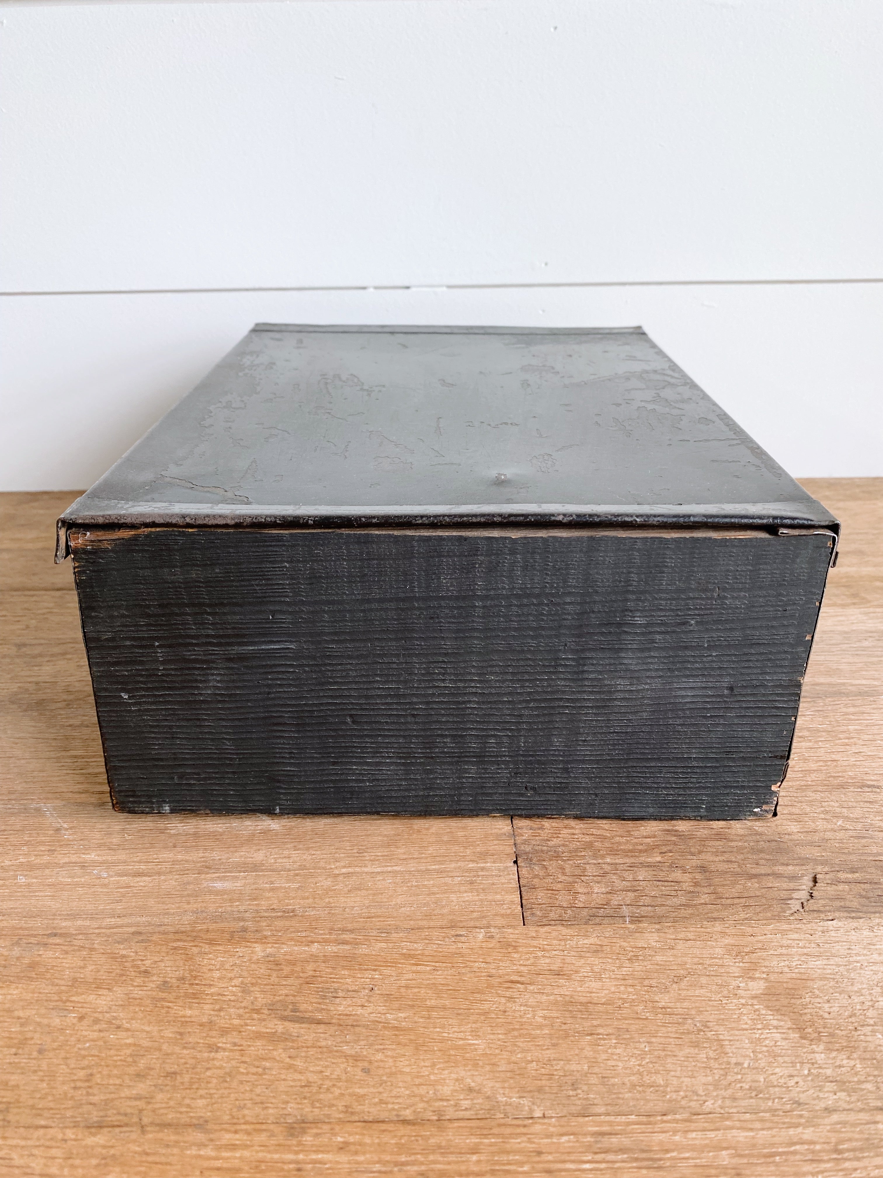Vintage Radish Seed Box