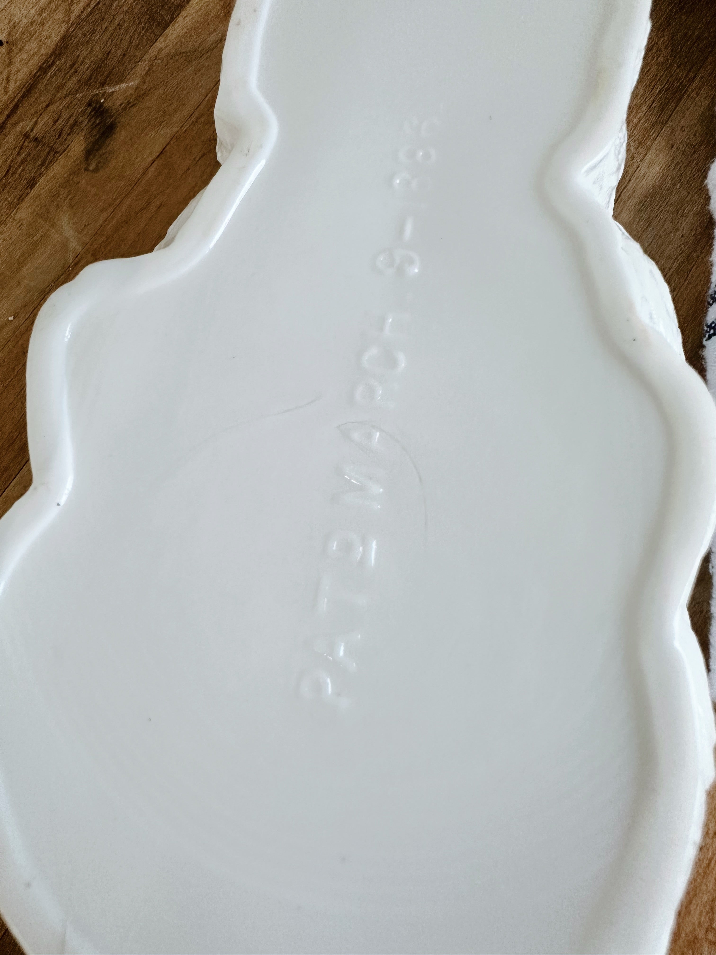 Vintage Milkglass Bunny Covered Dish