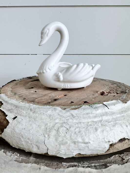 Petite Vintage Swan