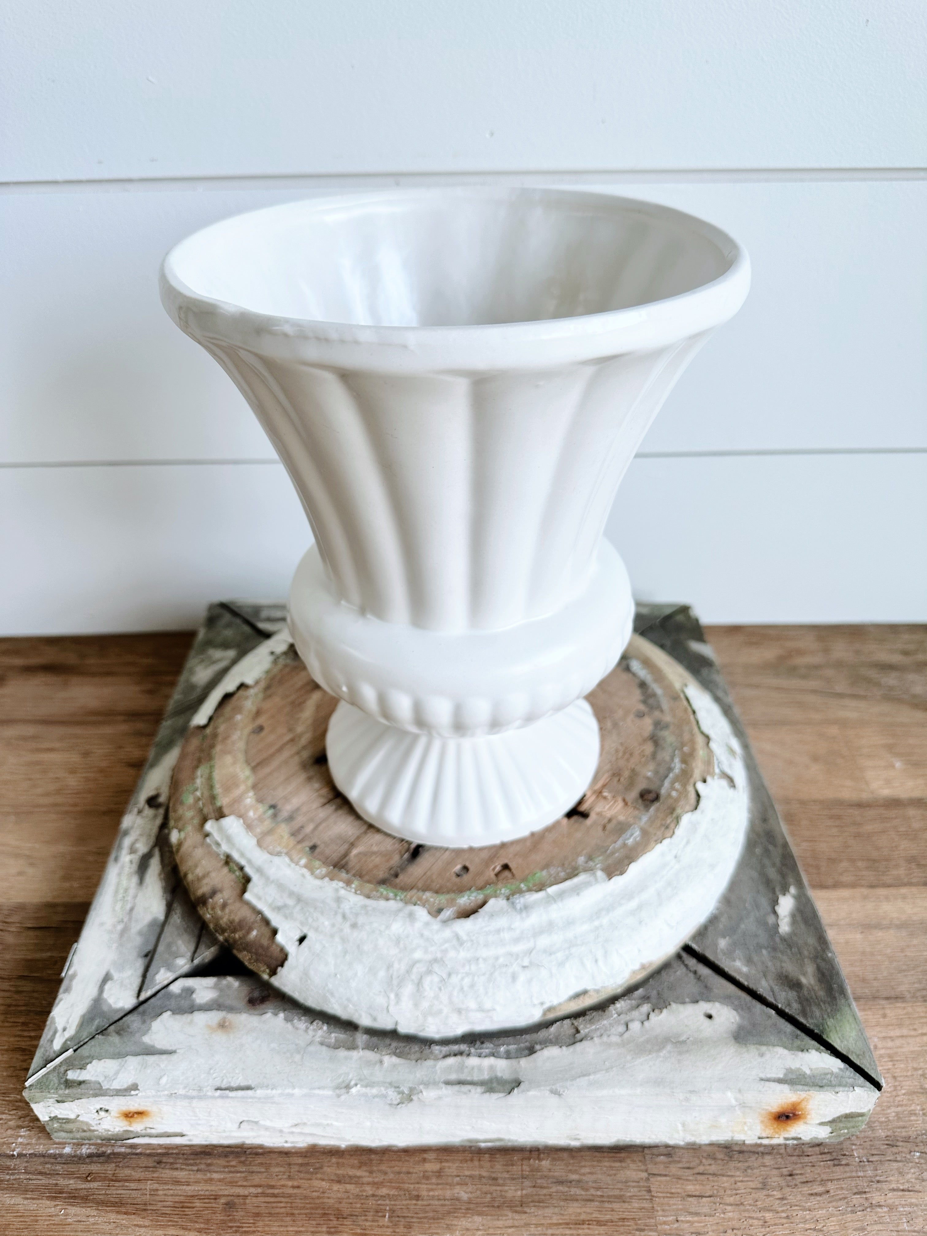 Beautiful Creamy White Vintage Hull Vase