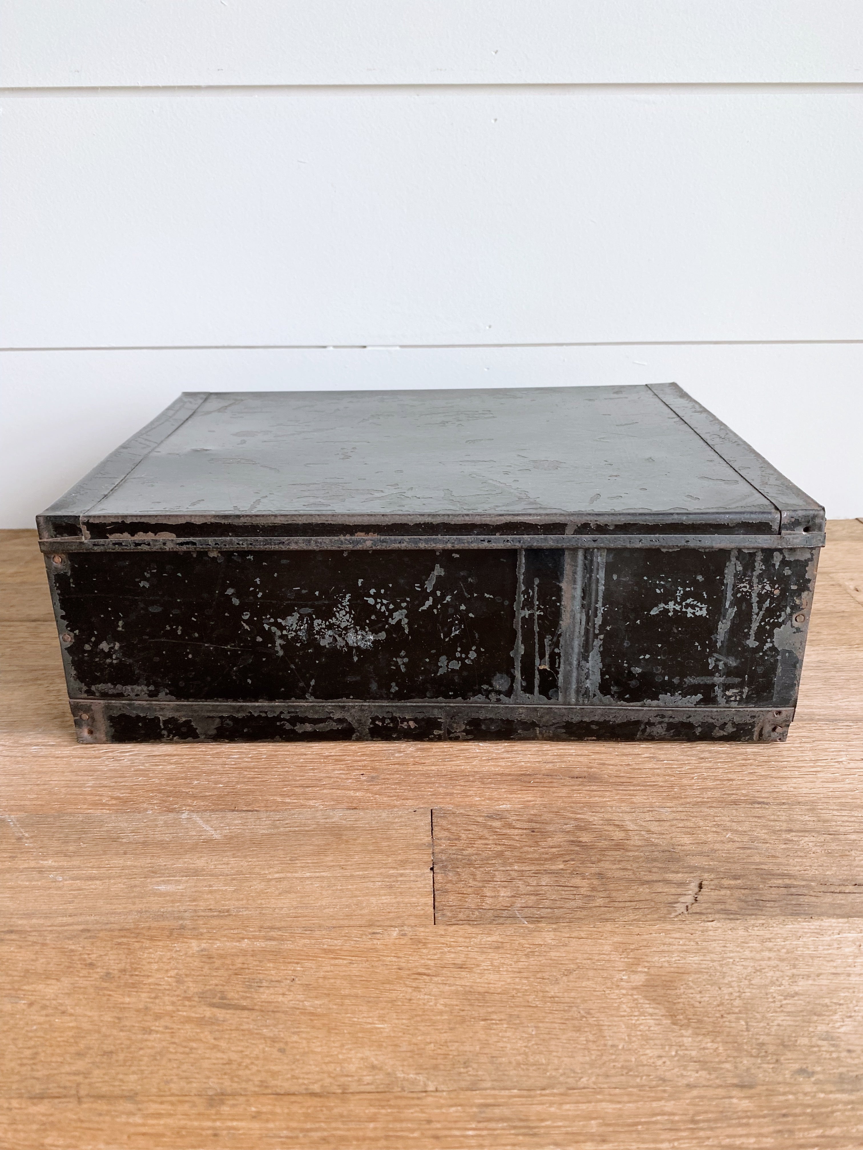 Vintage Radish Seed Box