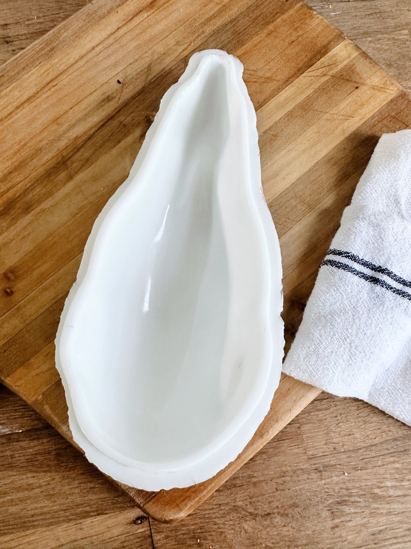 Vintage Milkglass Bunny Covered Dish