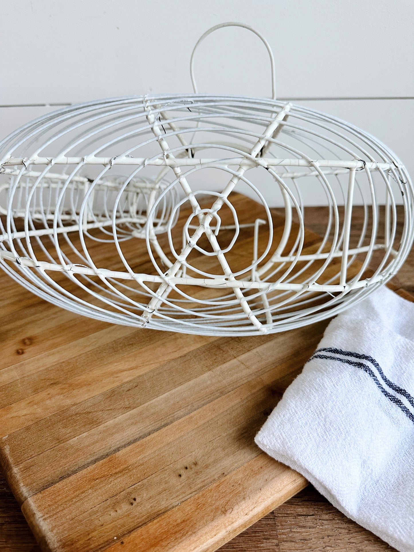 Vintage Wire Goose Egg Basket