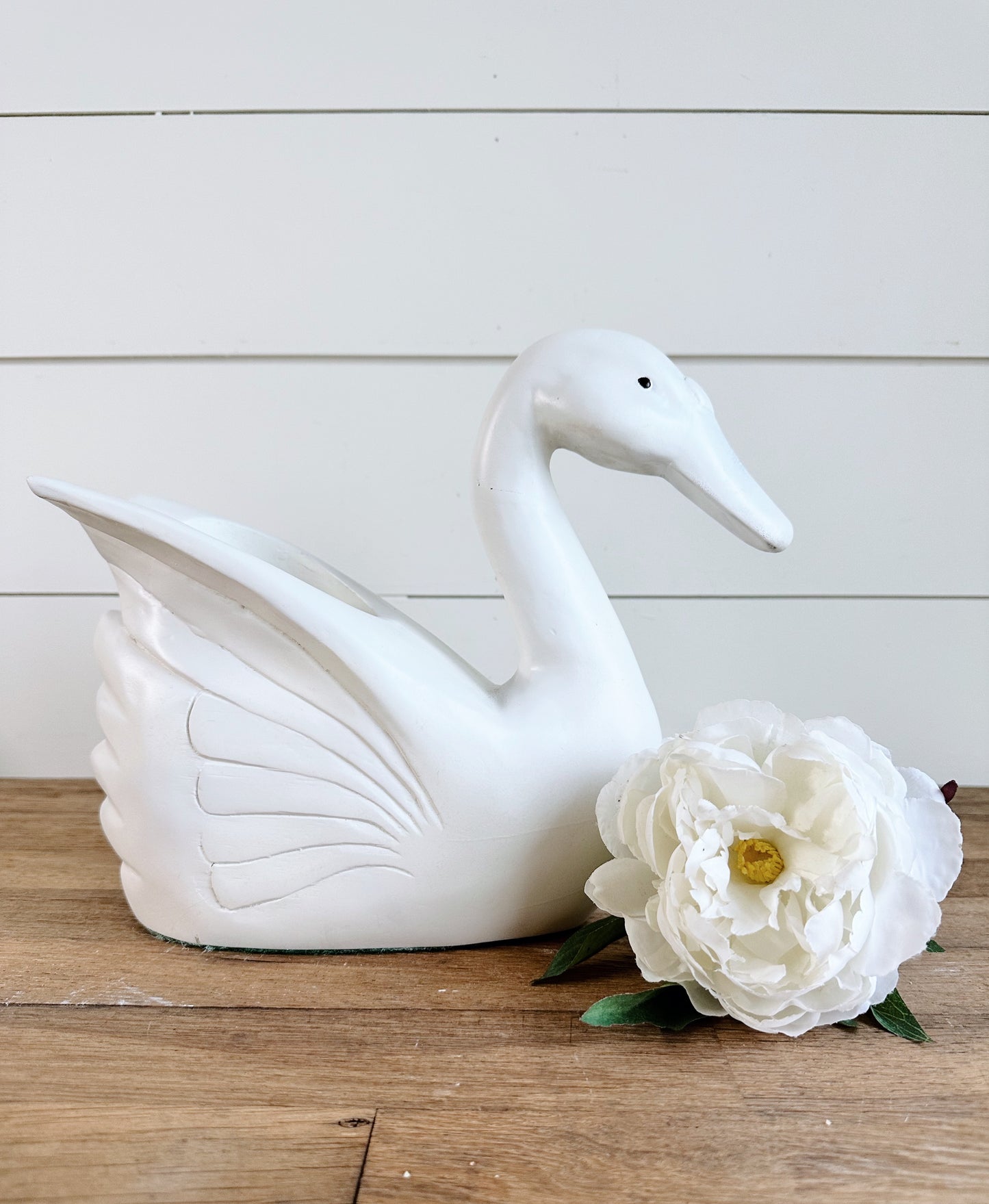 Wood Swan Planter